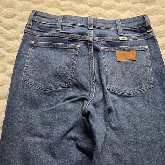 Wrangler Wanderer High Rise Trumpet Flare Jeans Womens 28x34 Western New - Picture 5 of 7